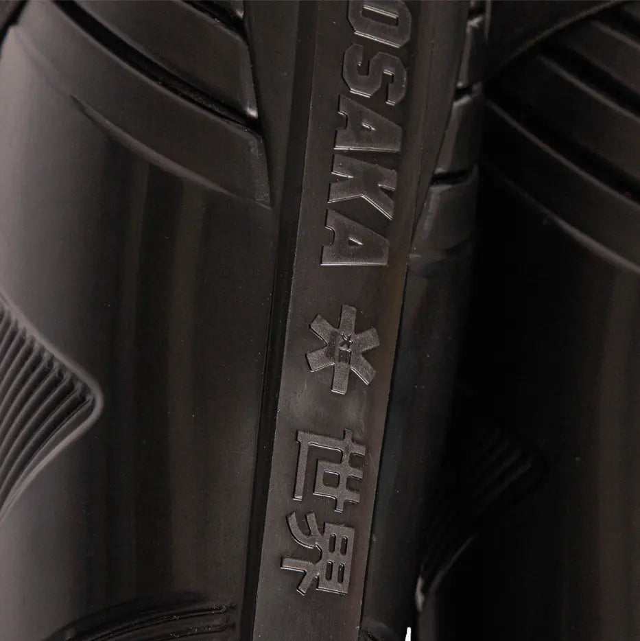 Osaka Keigo Shinguard - Iconic Black Bescherming